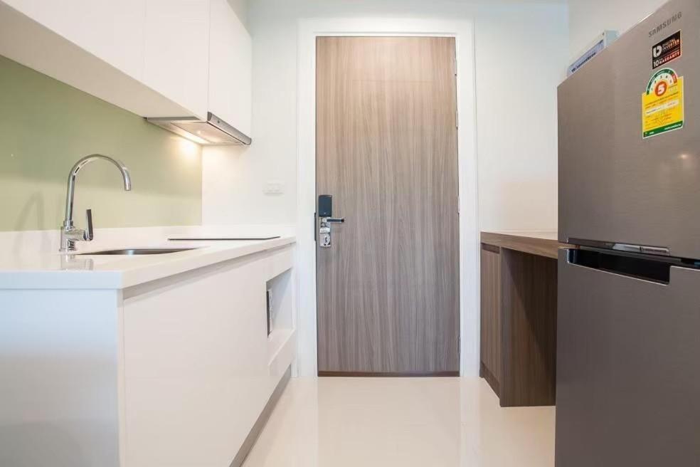 The Sunshine Bangsaray Apartment Bang Sare Exterior photo