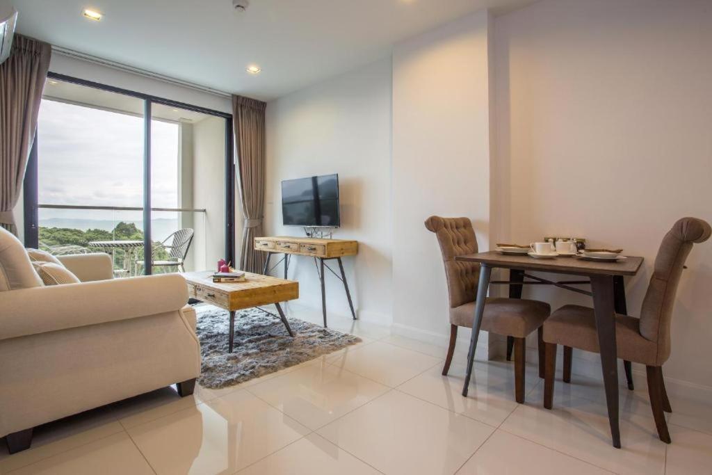 The Sunshine Bangsaray Apartment Bang Sare Exterior photo