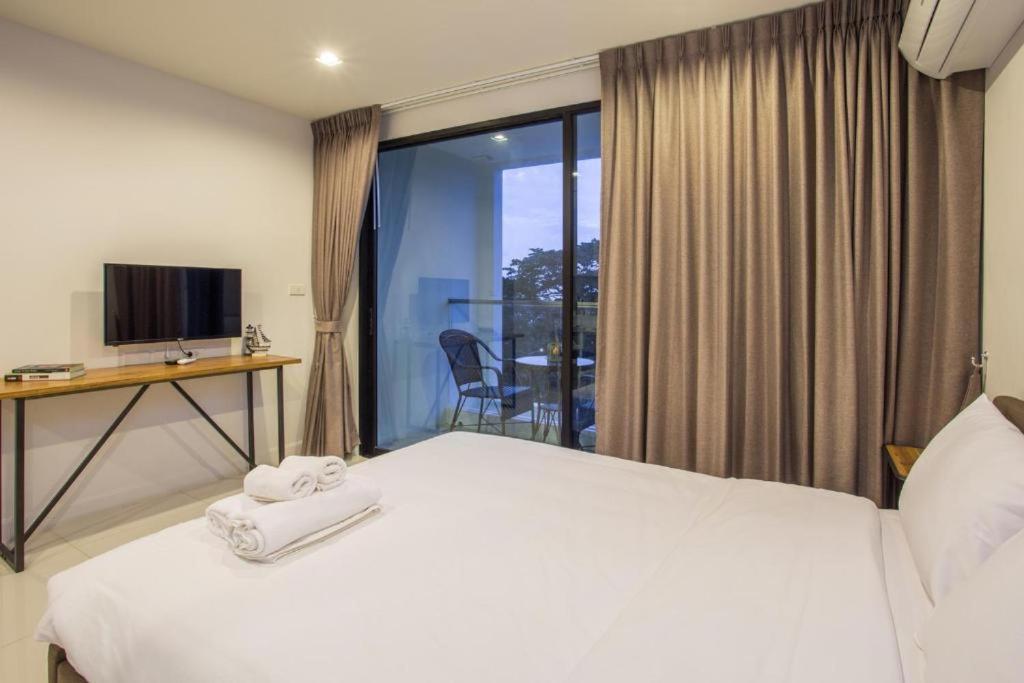 The Sunshine Bangsaray Apartment Bang Sare Exterior photo